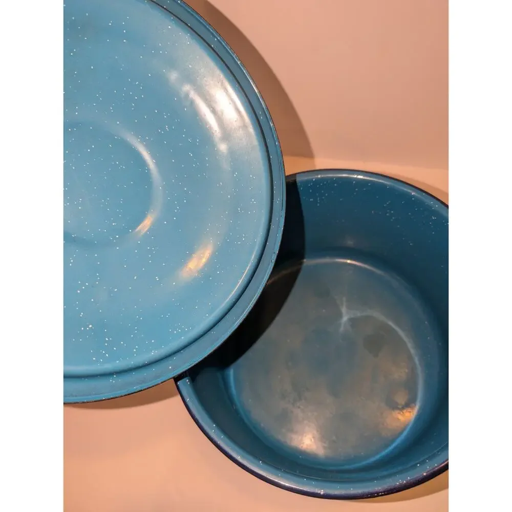 Vintage BLUE Speckled Enamelware Large Stock Pot Domed Lid Perfect For Camping